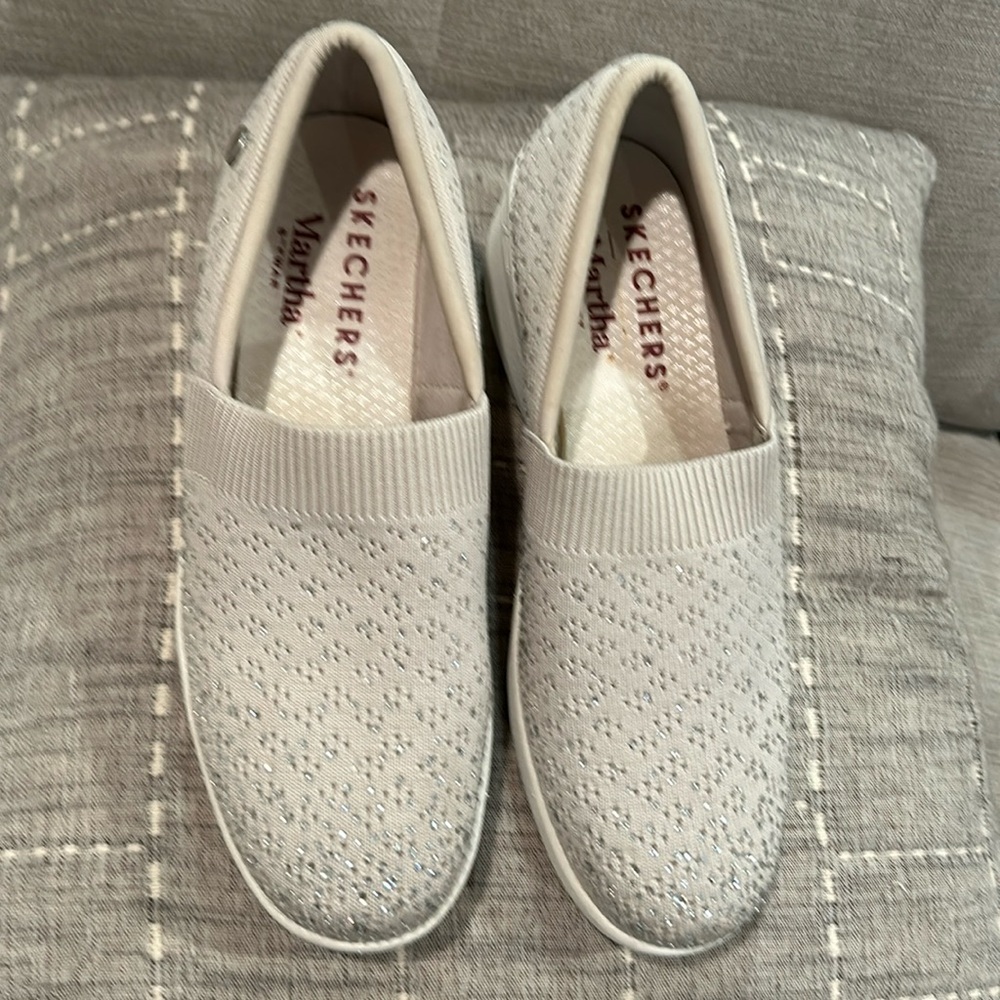Skechers summer casual shoes